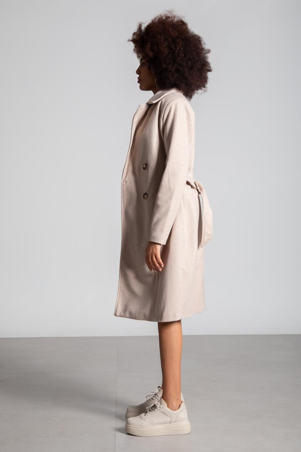 Dört Düğmeli Kuşaklı Kaban - Bej