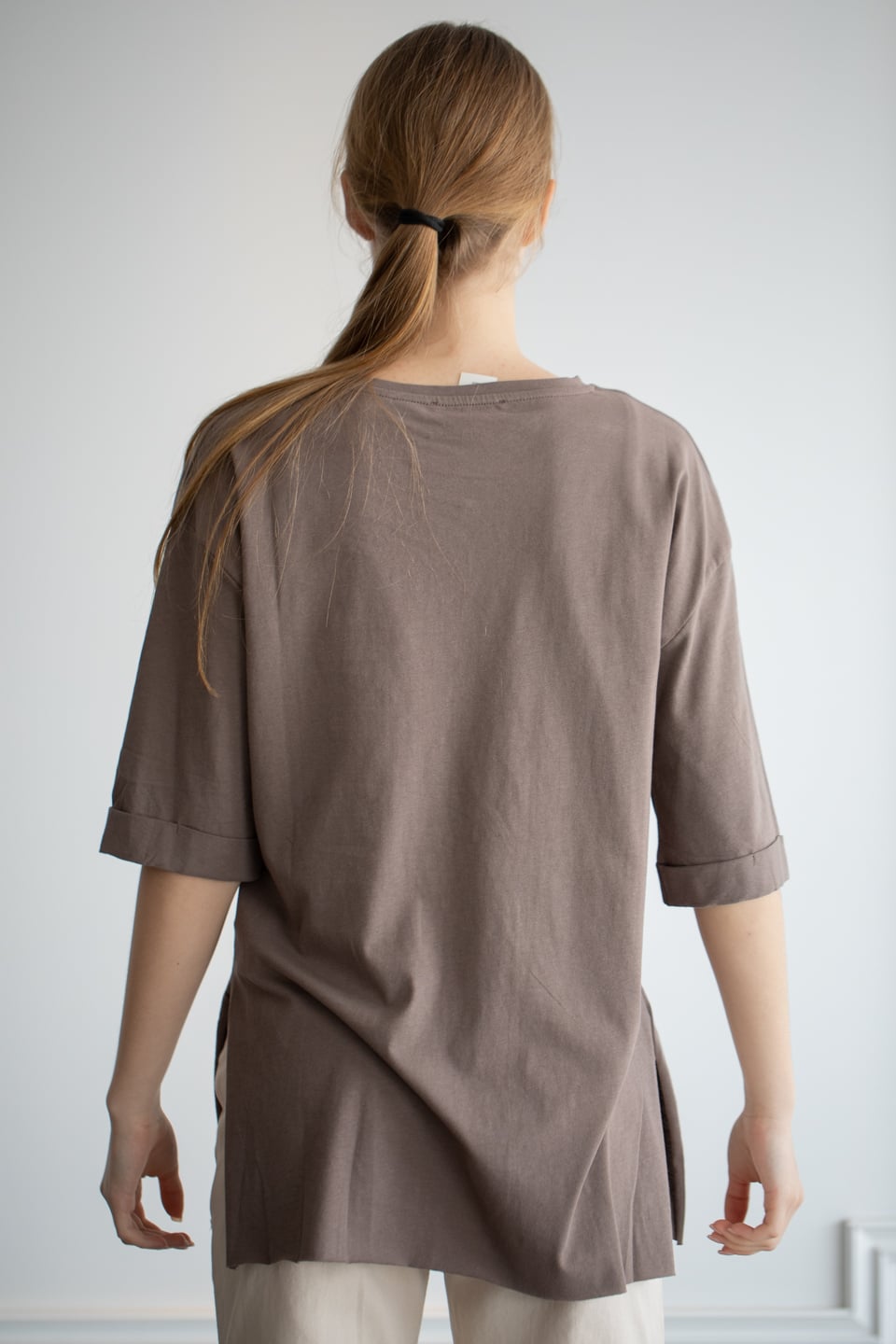 Double kol yandan yırtmaçlı bisiklet yaka t-shirt-22F-135 Vizon