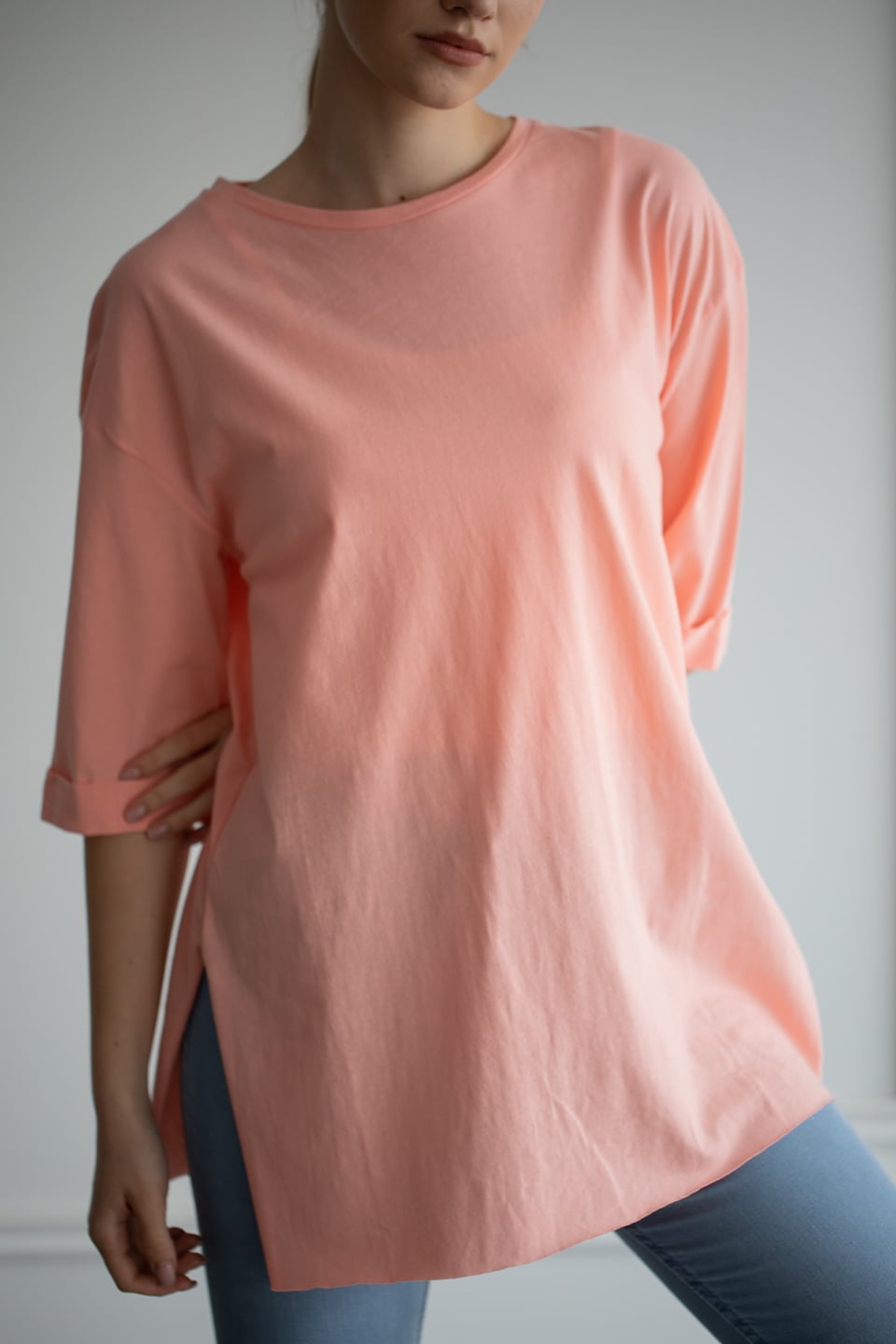 Double kol yandan yırtmaçlı bisiklet yaka t-shirt-22F-135 Somon