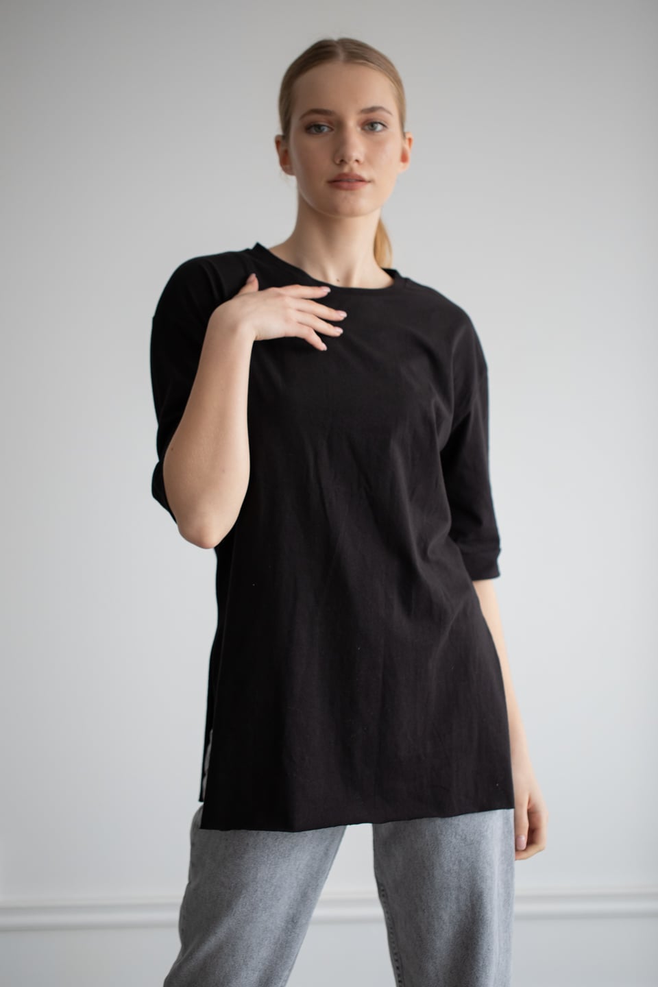 Double kol yandan yırtmaçlı bisiklet yaka t-shirt-22F-135 Siyah