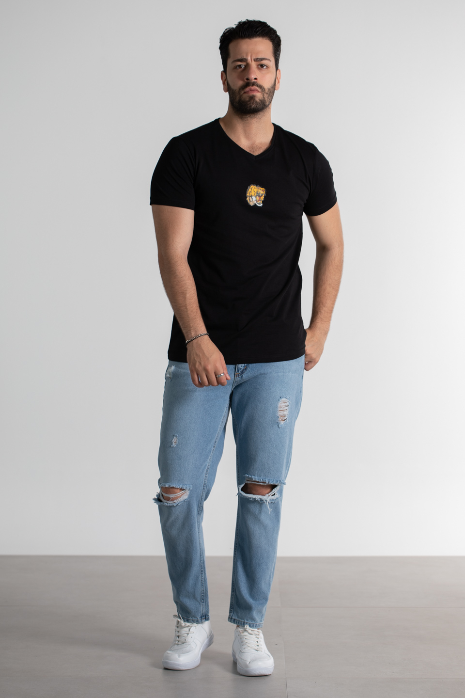 Göğüs aslan baskı t-shırt-2367 Siyah