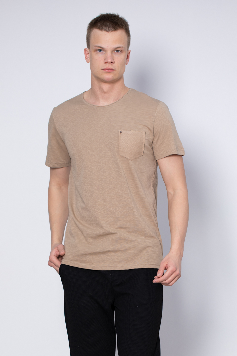 Göğüs cepli t-shirt-2000 Vizon