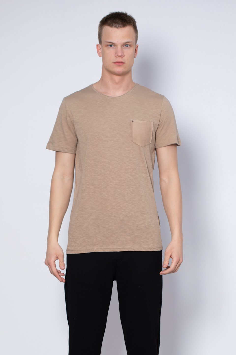 Göğüs cepli t-shirt-2000 Vizon