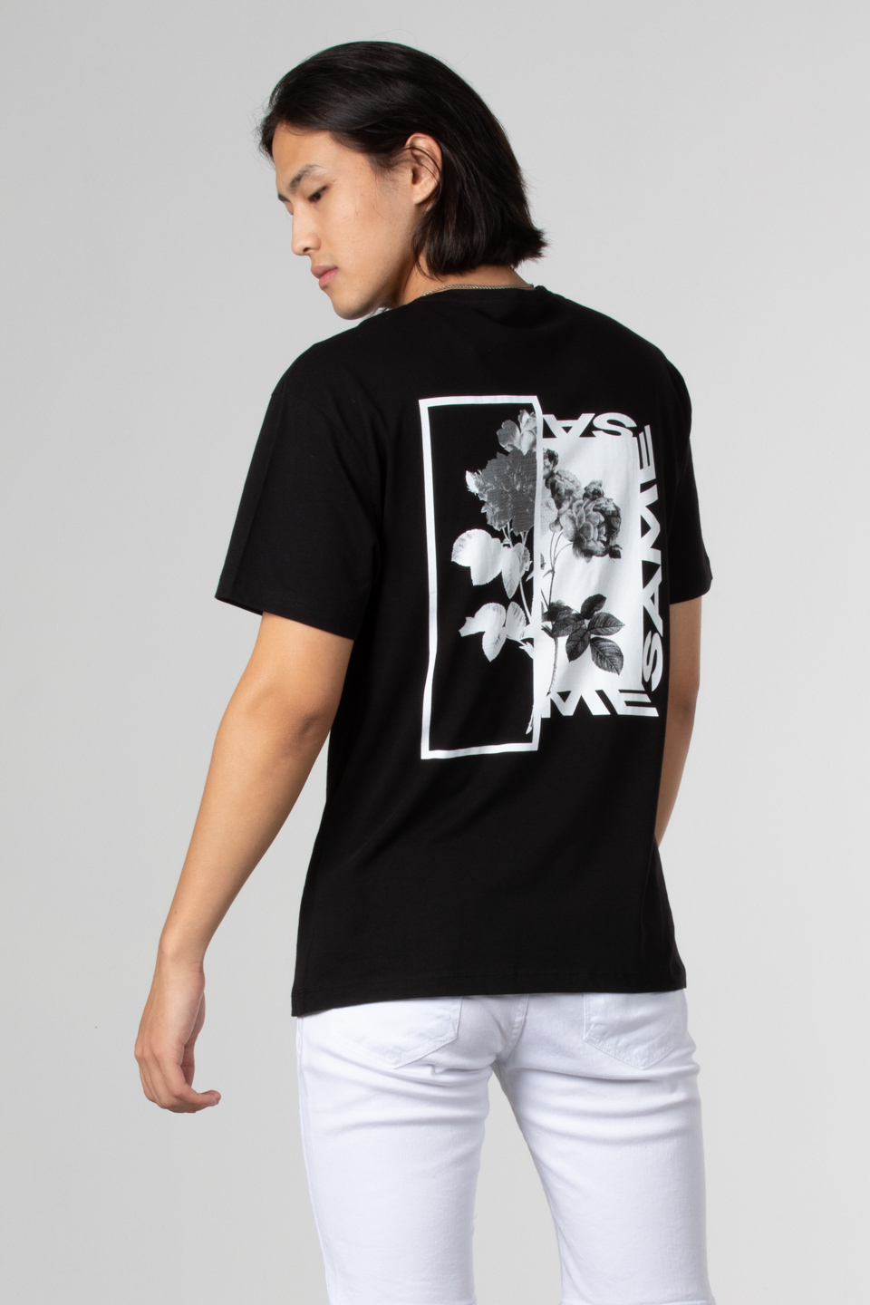 Göğüs yazılı arka baskılı t-shirt-1003 Siyah