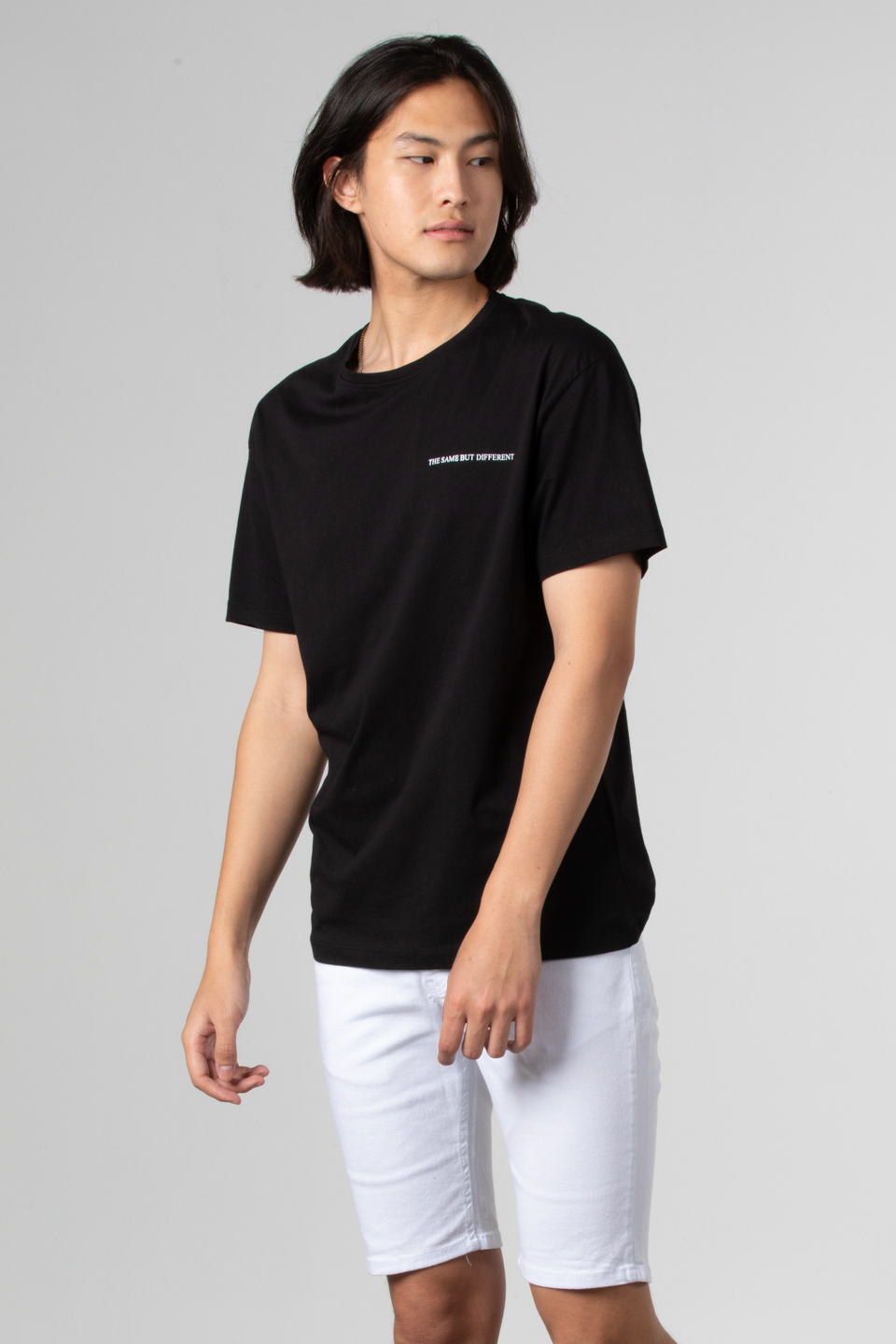 Göğüs yazılı arka baskılı t-shirt-1003 Siyah