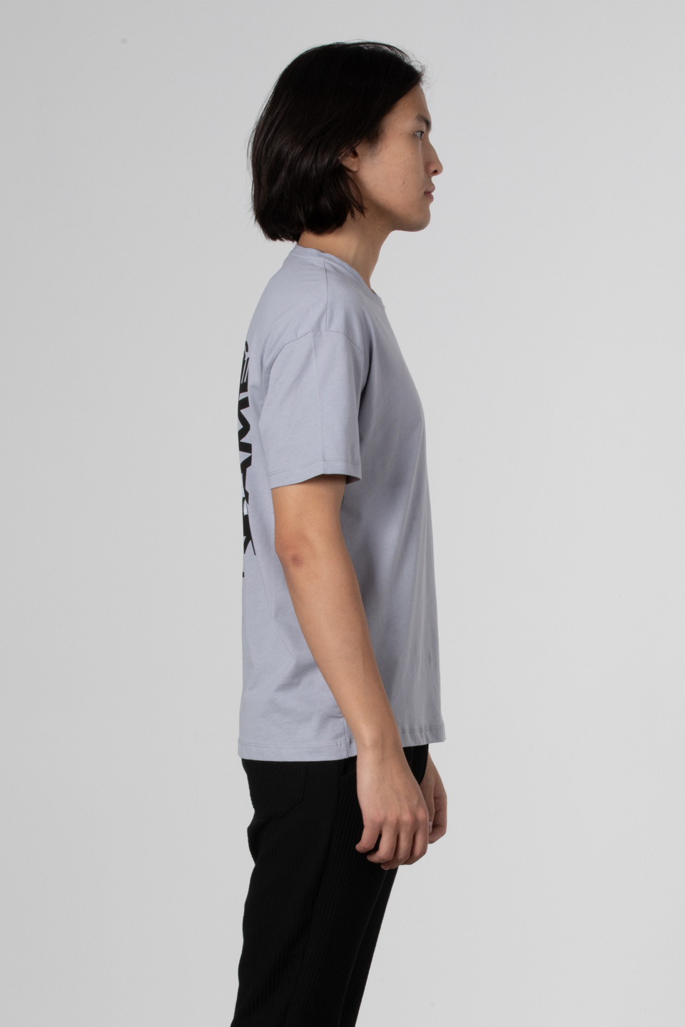 Göğüs yazılı arka baskılı t-shirt-1003 Boyalı Gri