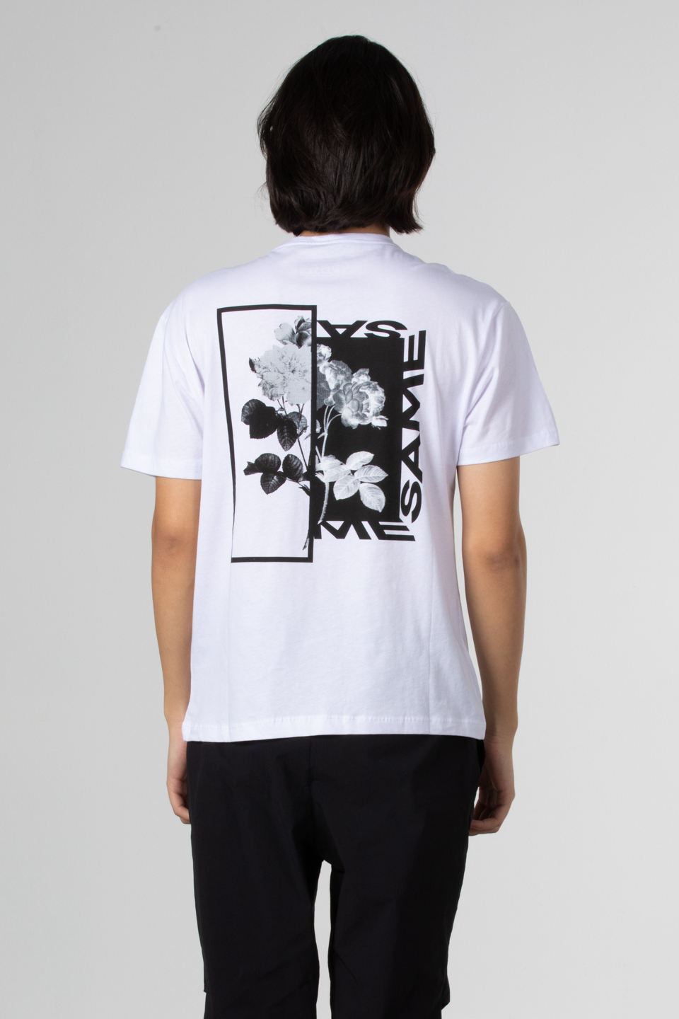 Göğüs yazılı arka baskılı t-shirt-1003 Beyaz