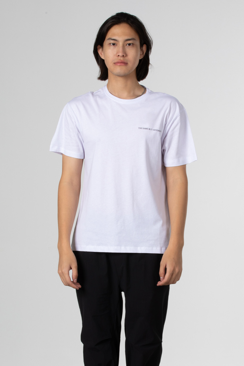Göğüs yazılı arka baskılı t-shirt-1003 Beyaz