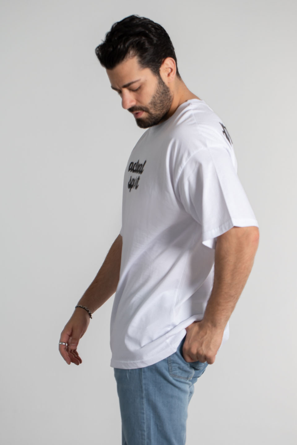 Göğüsü baskılı t-shirt-4002 Beyaz