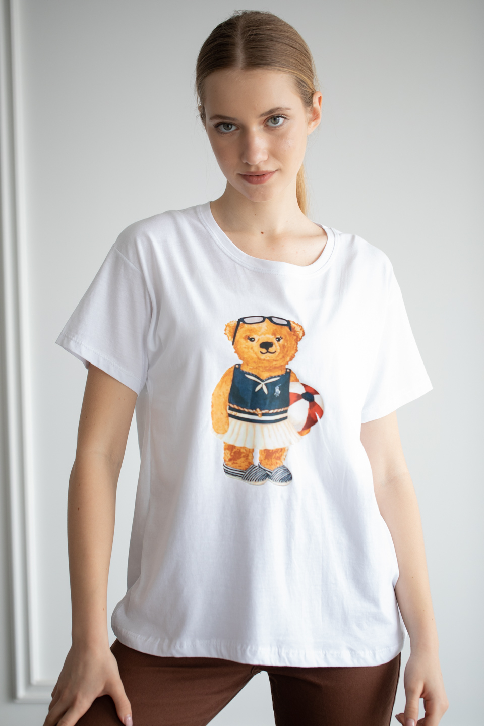 Gözlüklü ayıcık baskılı t-shirt-2004 Beyaz