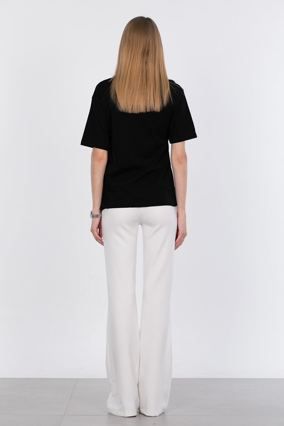 Gül detaylı t-shirt-Y-086 Siyah