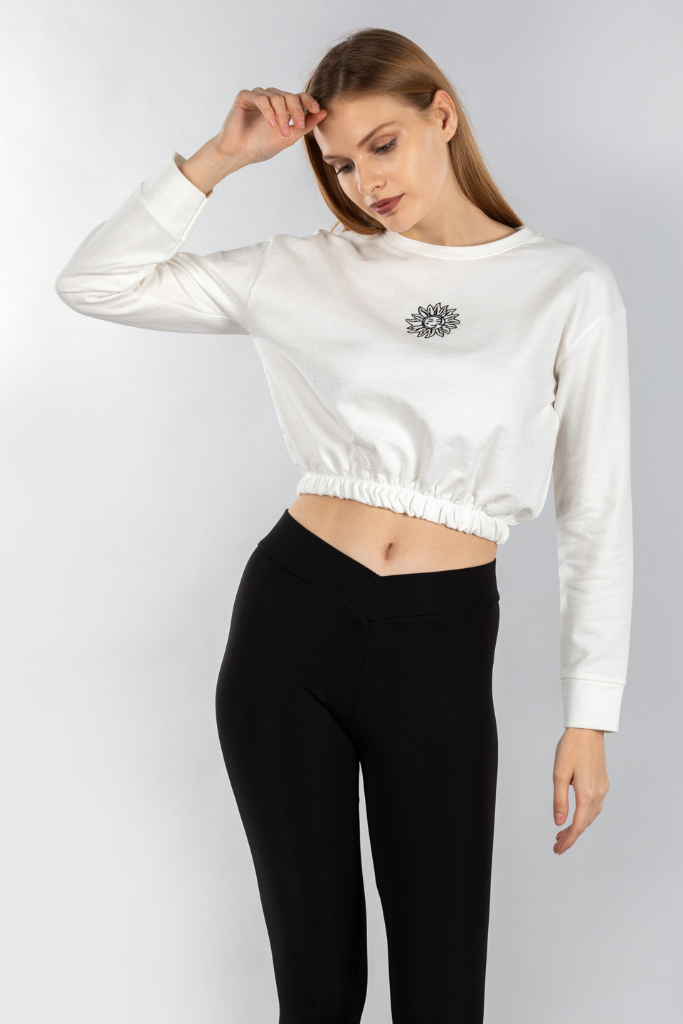 Güneş nakışlı crop sweat-4287 Beyaz