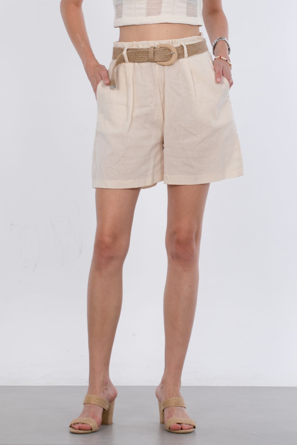 Hasır kemerli mini şort-3465 Natural