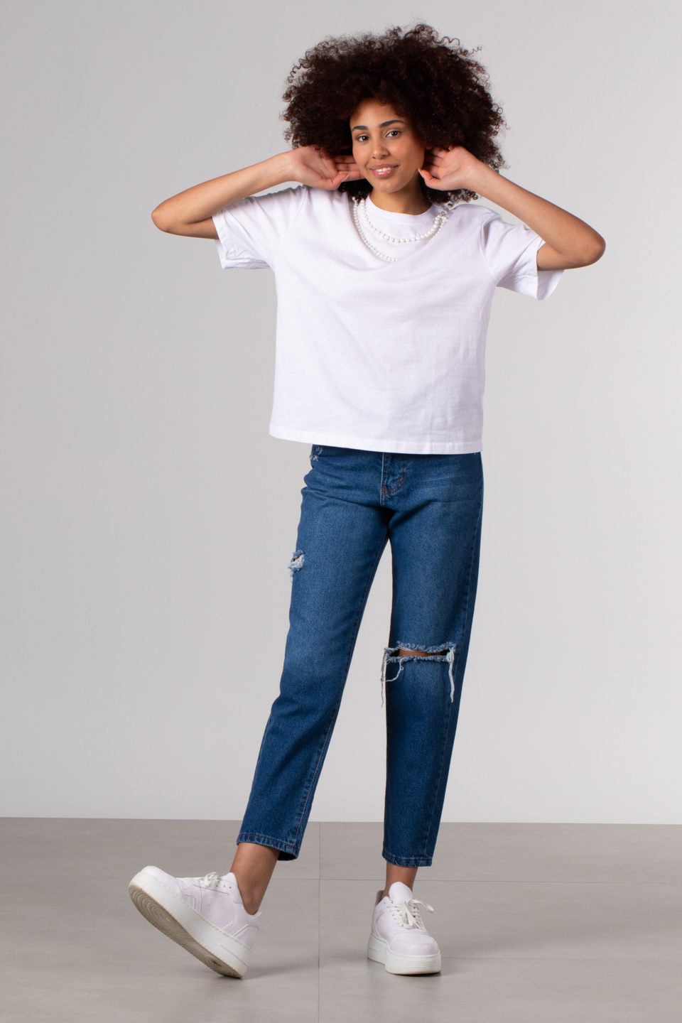 İnci kolye detaylı t-shirt-99079 Beyaz