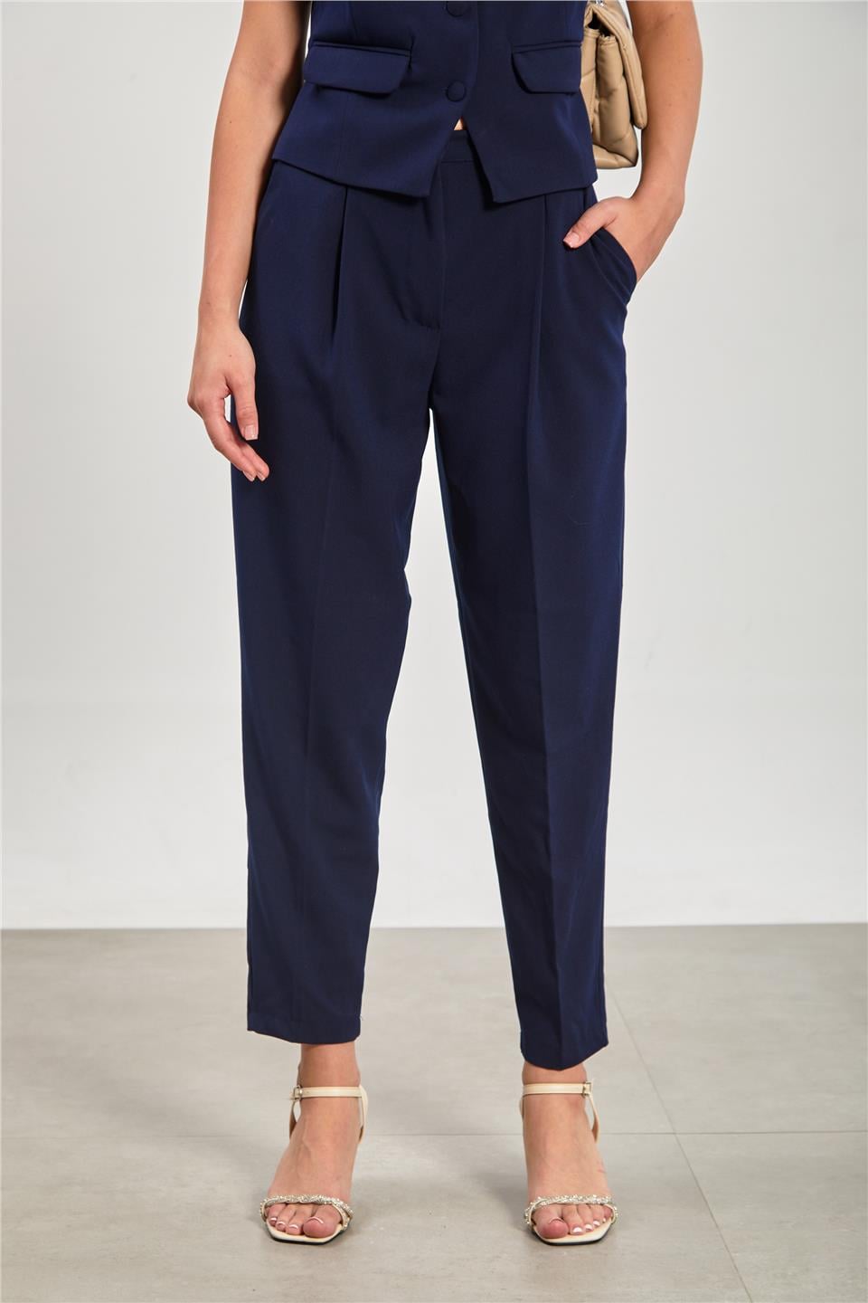 Kadın Havuç Kumaş Pantolon - Lacivert