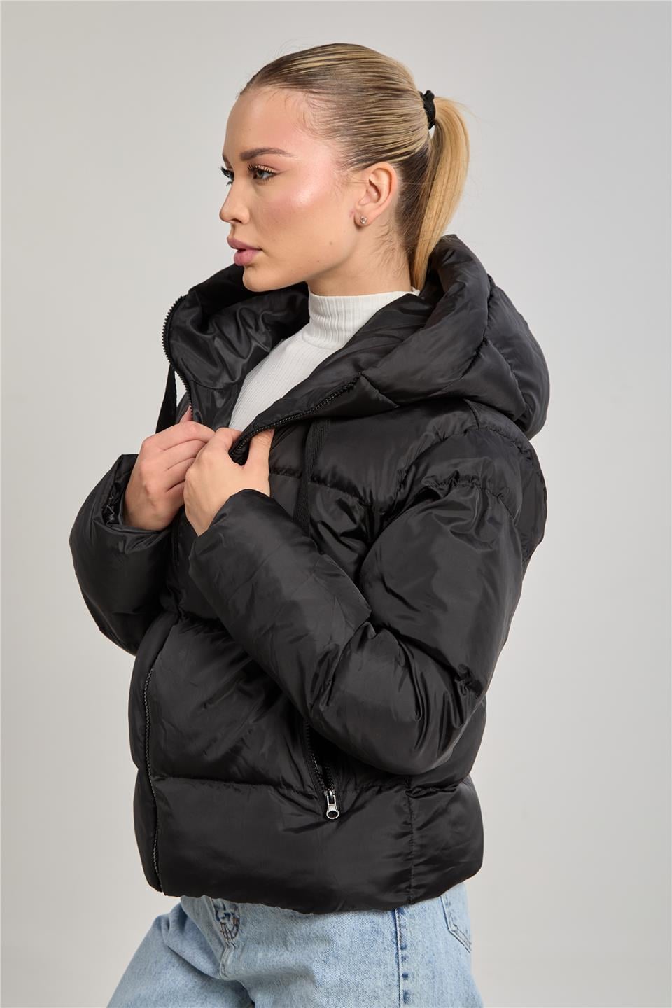 Kadın Kapüşonlu Şişme Mont - Siyah