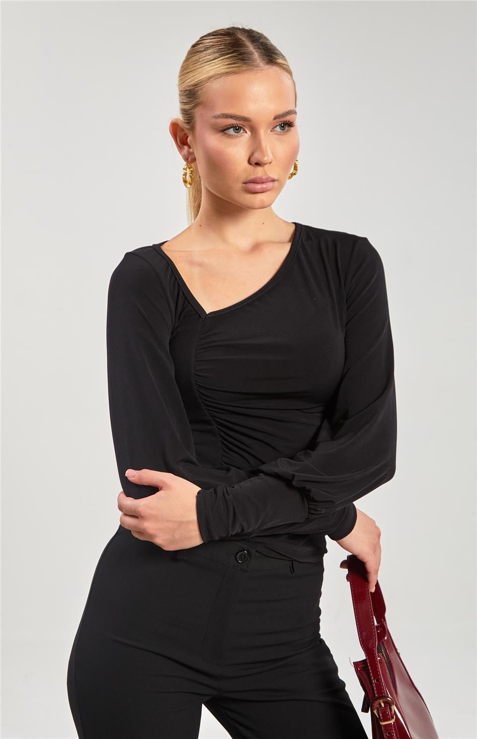Kadın Yan V Yaka Büzgülü Bluz - Siyah