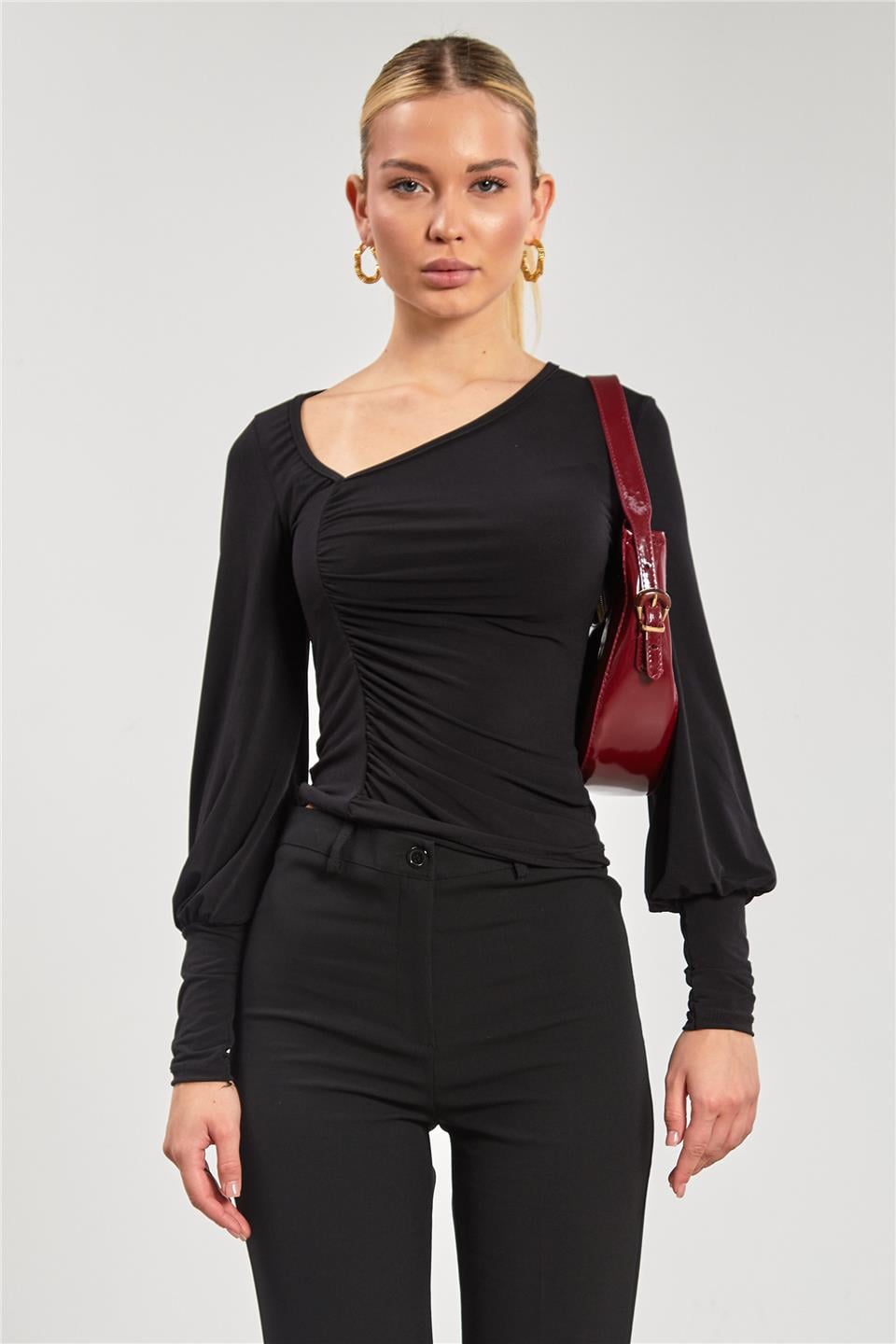 Kadın Yan V Yaka Büzgülü Bluz - Siyah