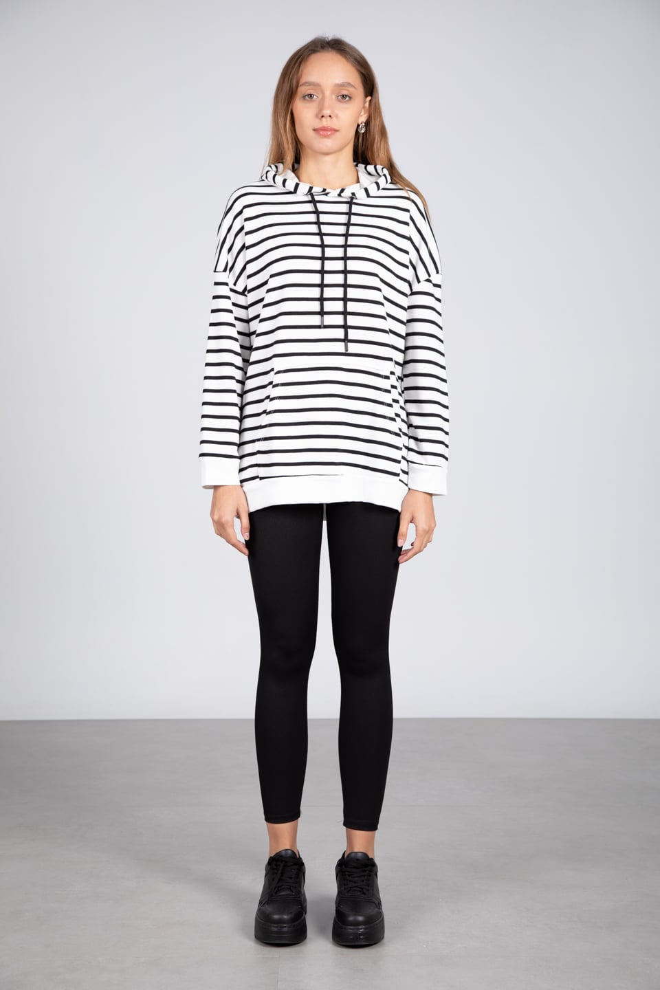 Kapüşonlu çizgili sweatshirt-5041 Siyah Çiz.