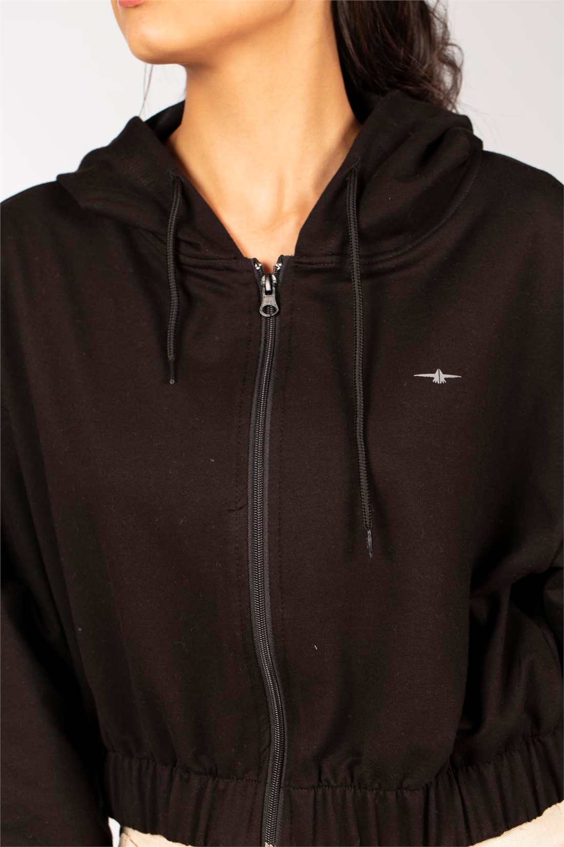Kapüşonlu Crop Fermuarlı Sweat-Siyah