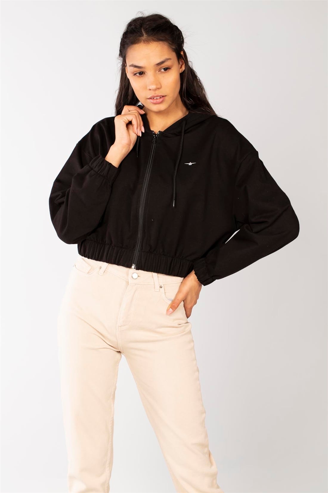 Kapüşonlu Crop Fermuarlı Sweat-Siyah