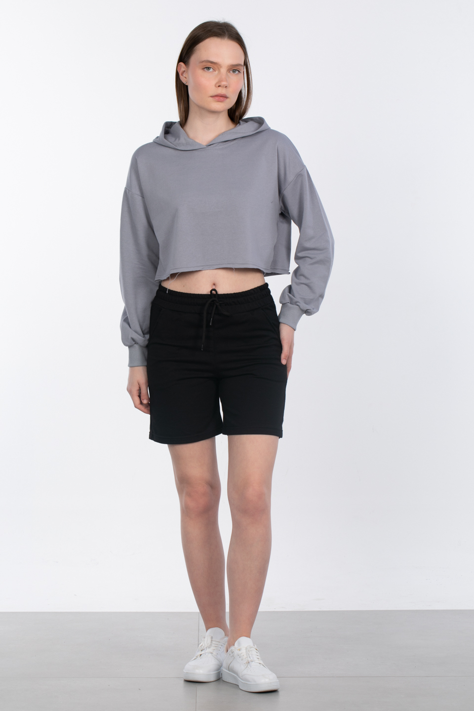 Kapüşonlu crop sweatshirt-DVN0826 B.Gri