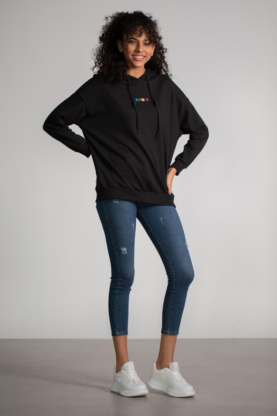 Kapüşonlu Enique Baskılı Sweatshirt - Siyah