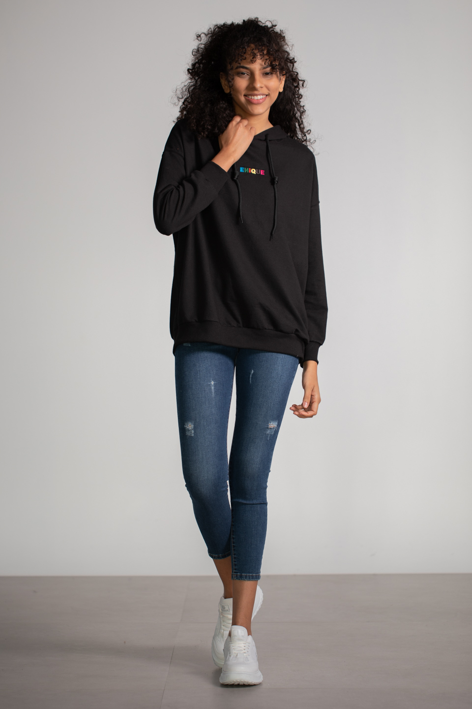 Kapüşonlu Enique Baskılı Sweatshirt - Siyah