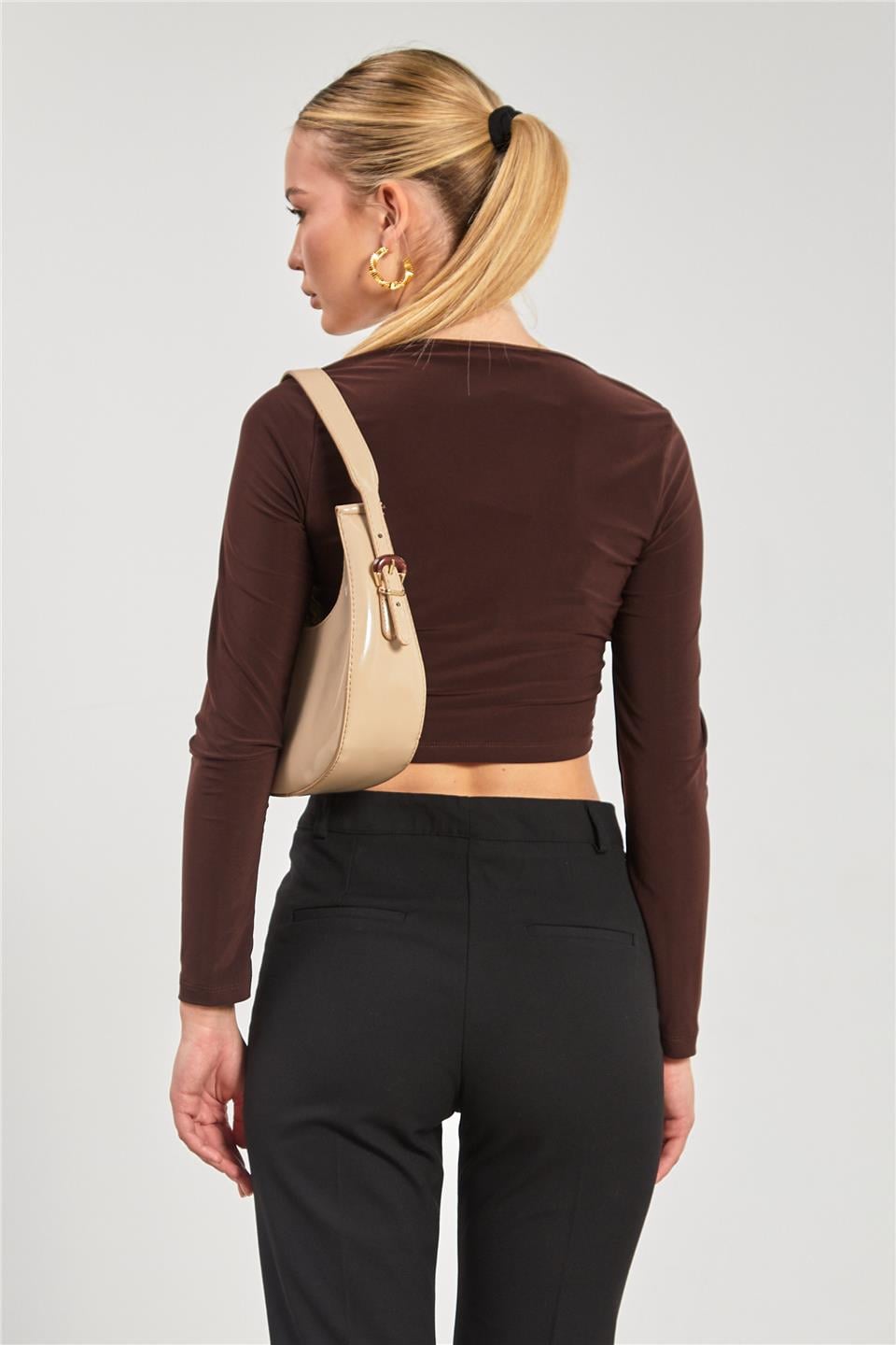 Kare yaka gloplu uzun kol bluz-13915 Kahve