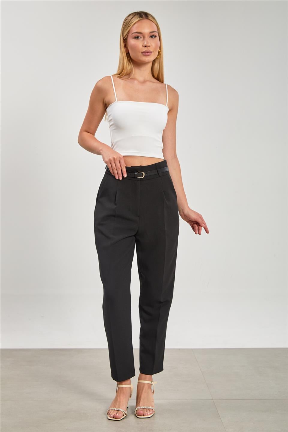 Kemerli havuç kumaş pantolon-3790 Siyah