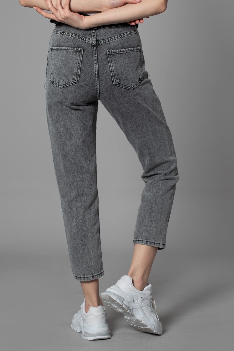 Kemerli mini cepli mom jean pantolon-2245 Siyah Kar Y.