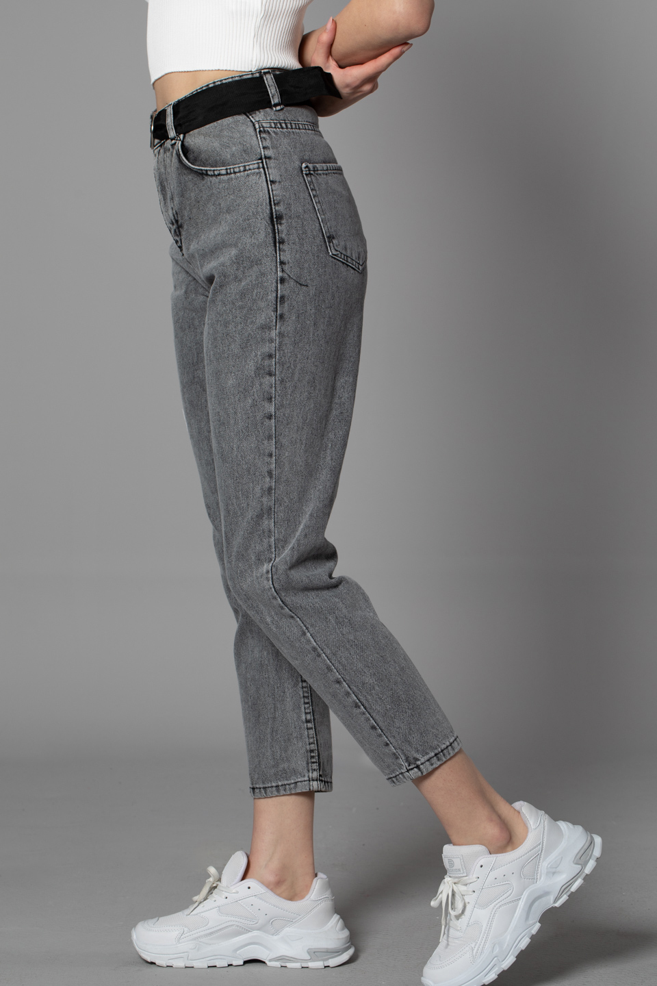 Kemerli mini cepli mom jean pantolon-2245 Siyah Kar Y.