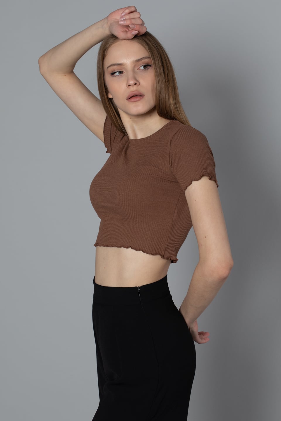 Kolları eteği fırfır detaylı body-9281 A.Kahve