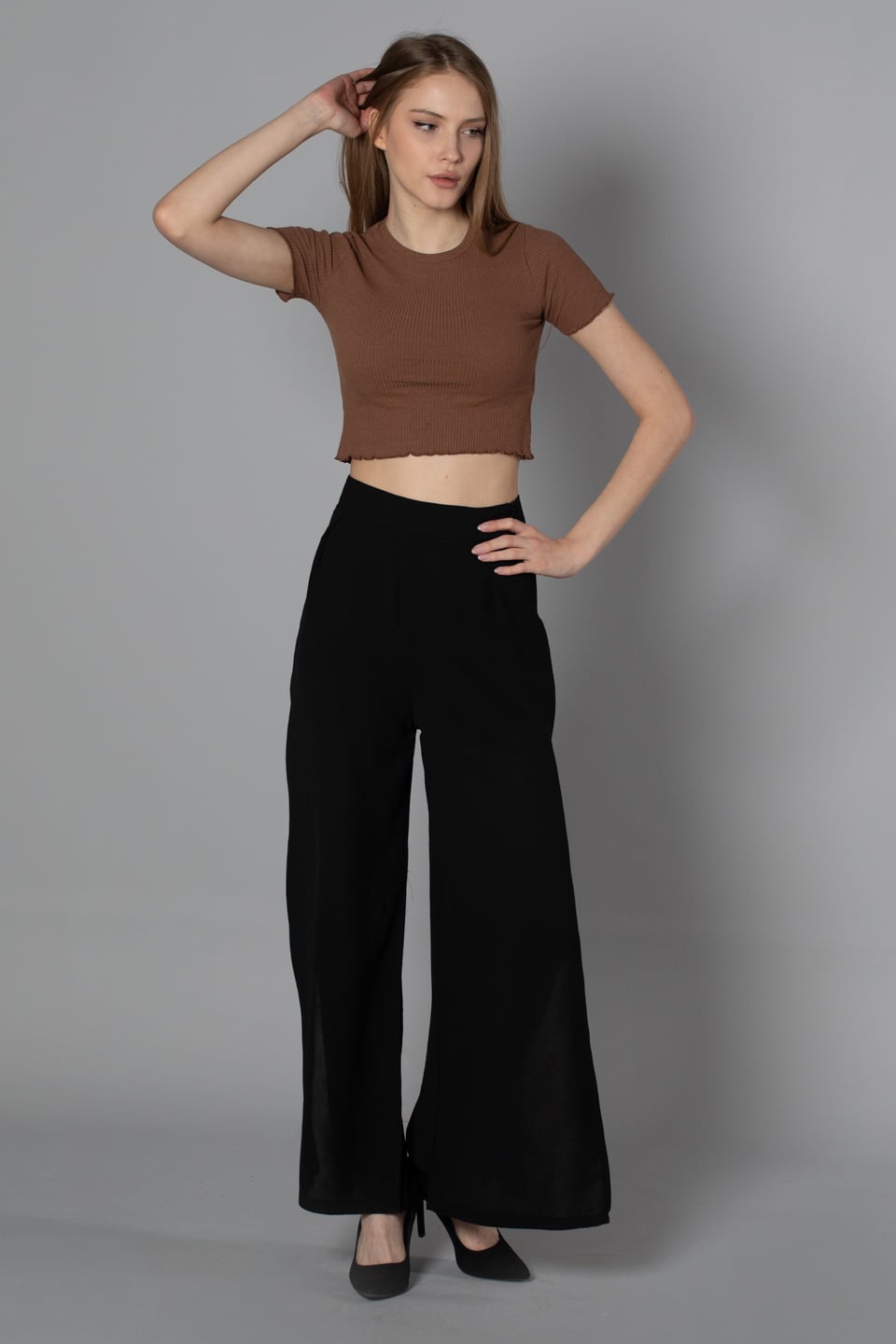 Kolları eteği fırfır detaylı body-9281 A.Kahve