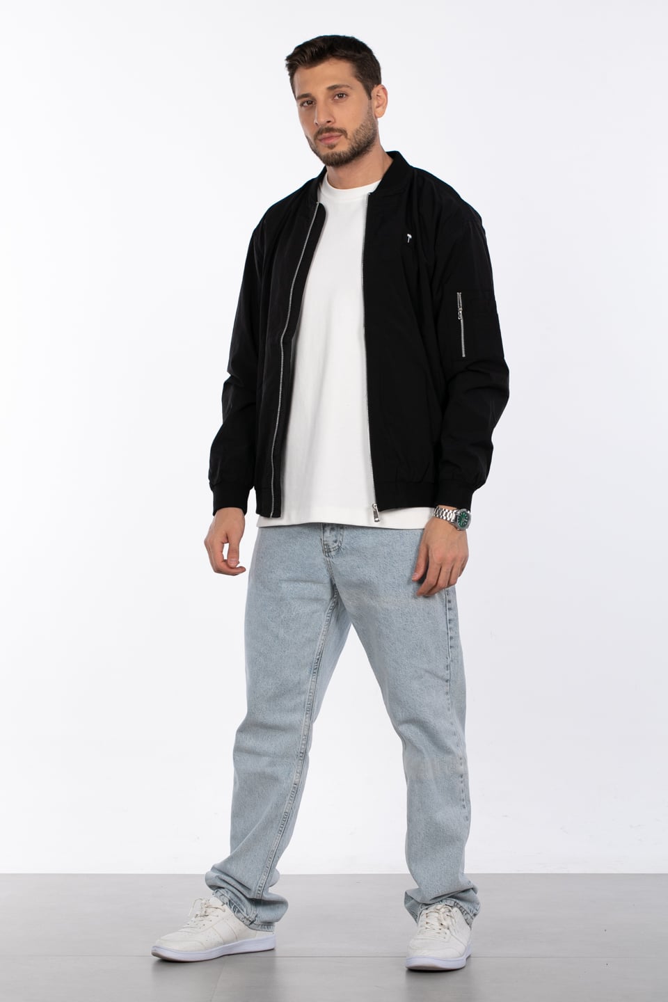 Kolu Fermuarlı Mevsimlik Mont - Siyah