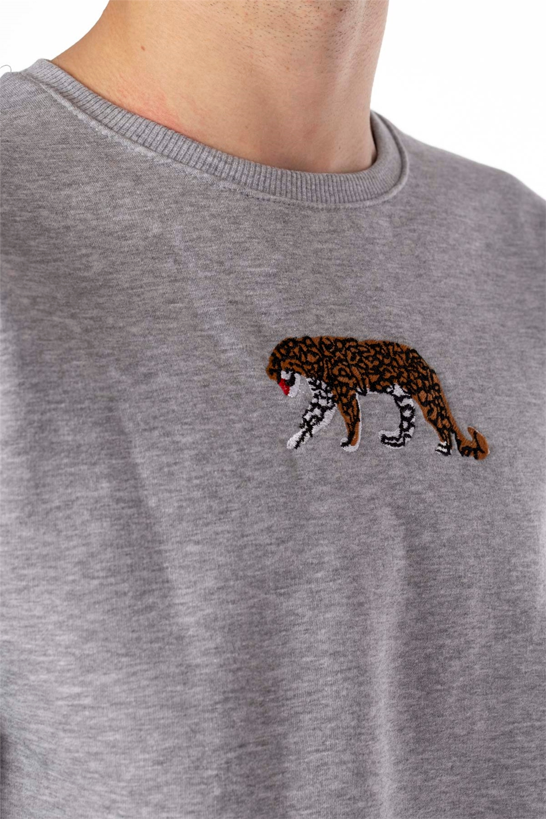 Kolu Kaplan Nakışlı Salaş Sweatshirt-Siyah