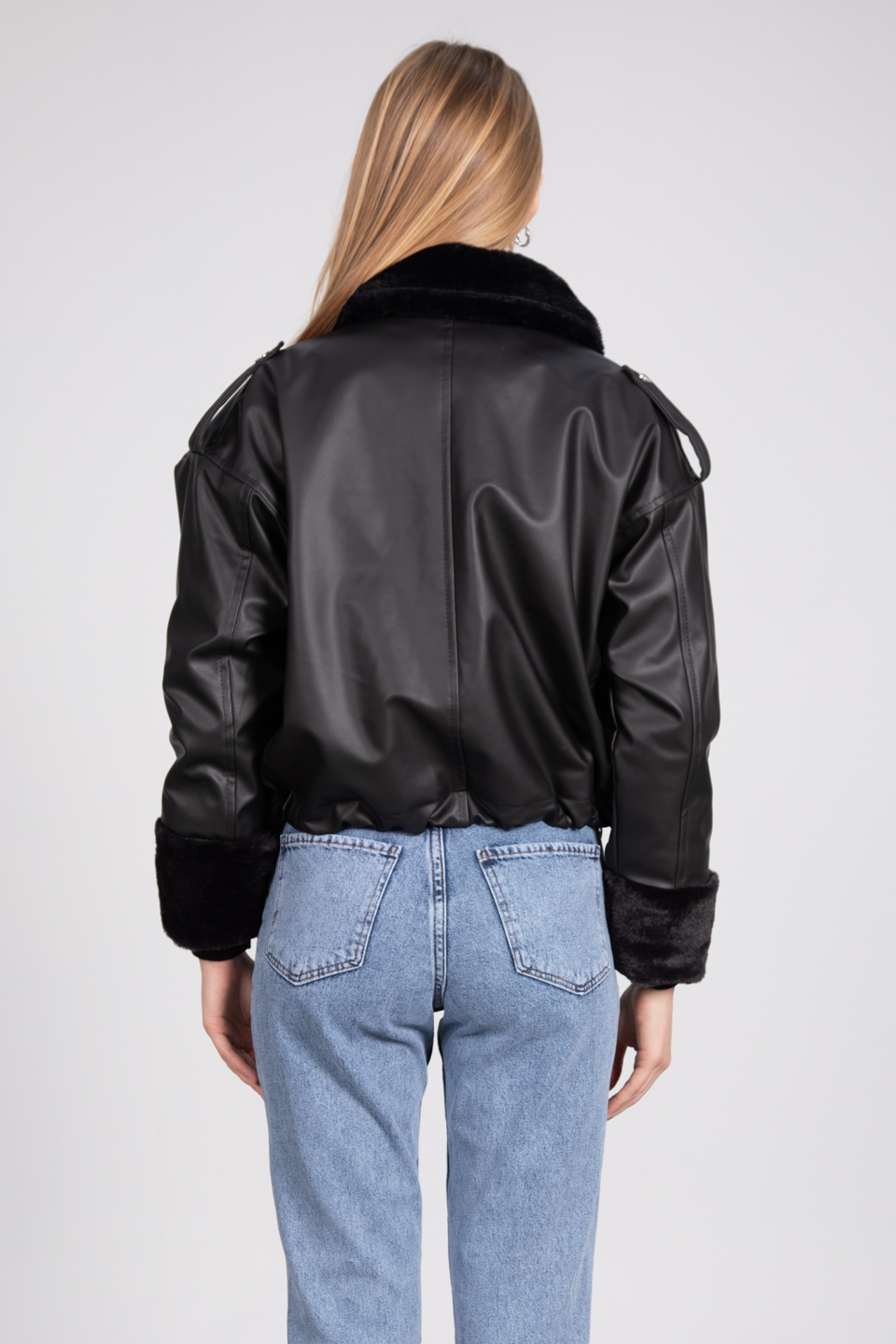 Kürk detaylı deri görünümlü mont-2265 Siyah