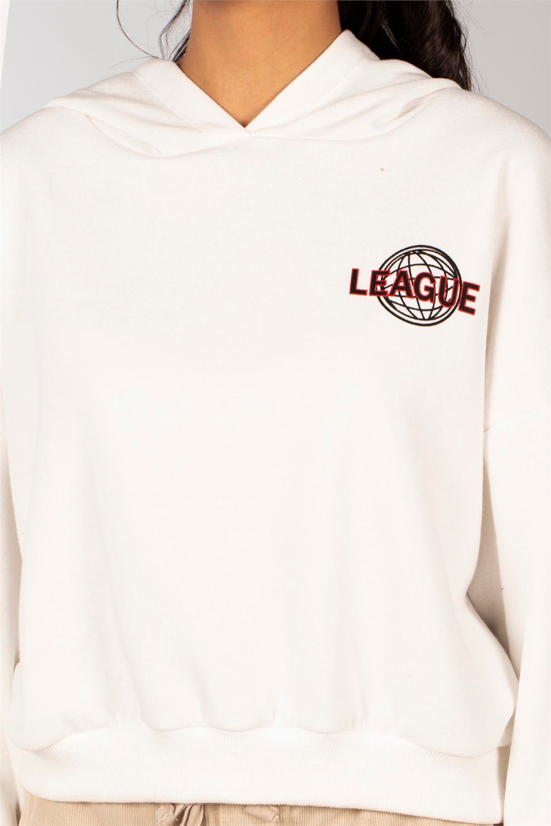 League Baskılı Sweatshirt-Ekru