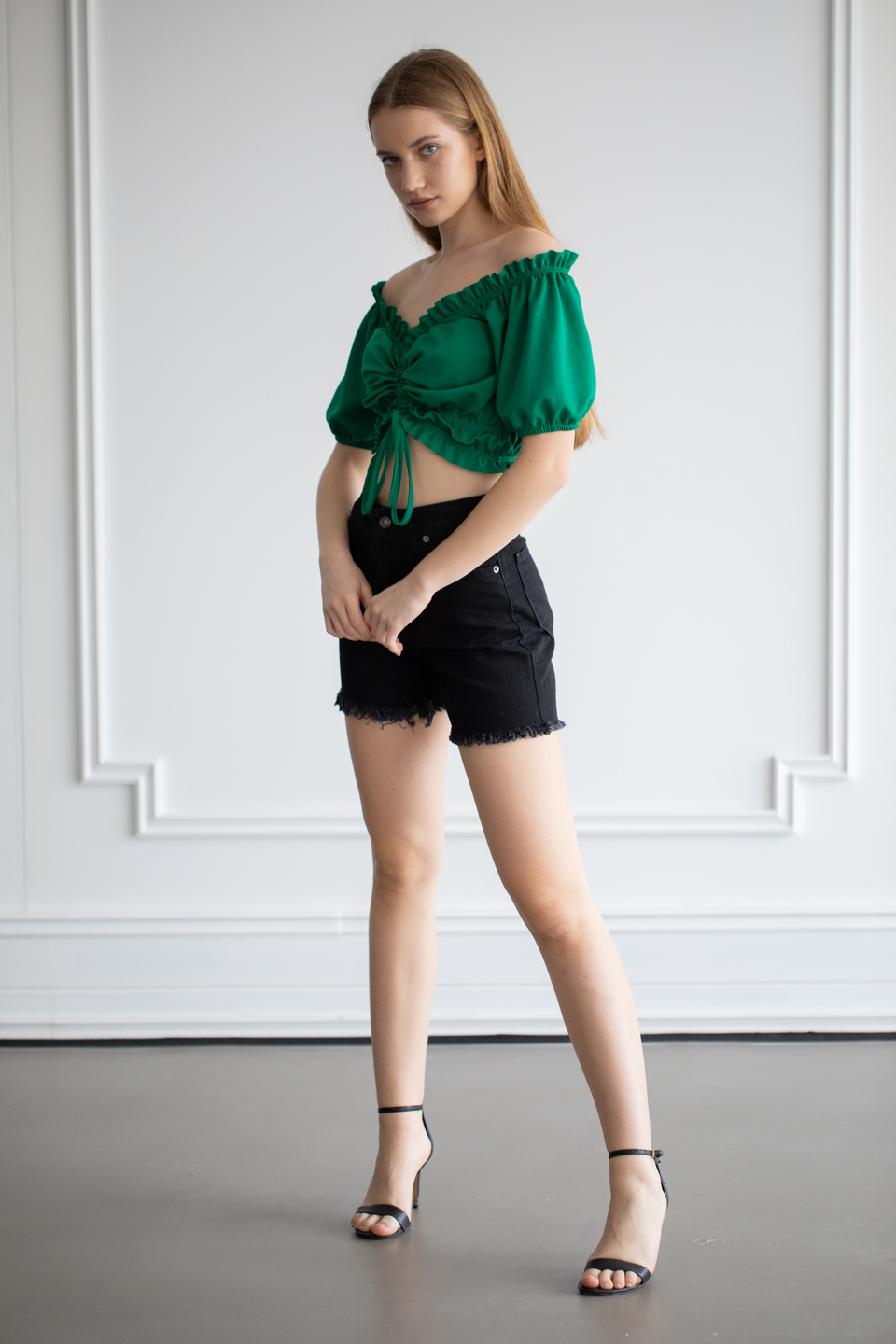Omuzu açık önü büzgülü bluz-5027 Benetton
