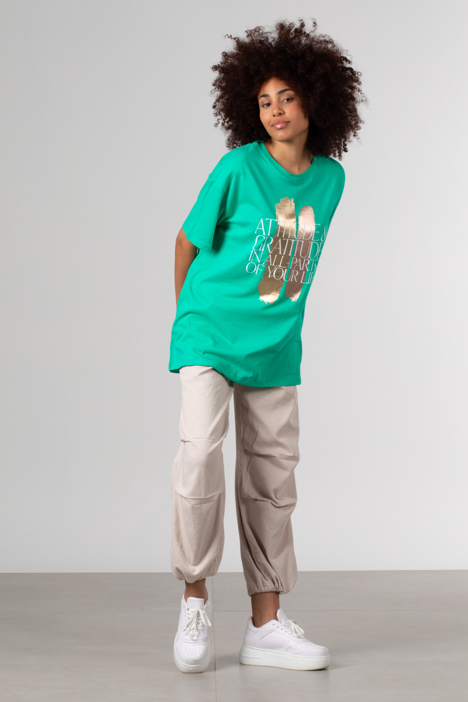 Ön parlak yazı baskılı t-shirt-DVN0350 Elma Yeşil