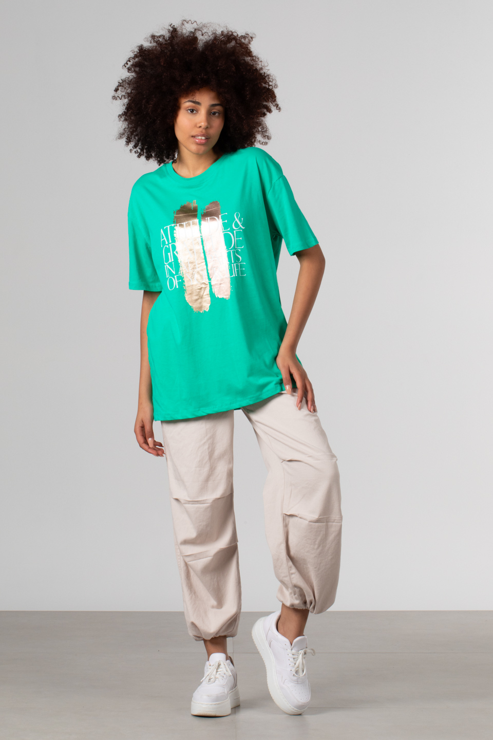 Ön parlak yazı baskılı t-shirt-DVN0350 Elma Yeşil