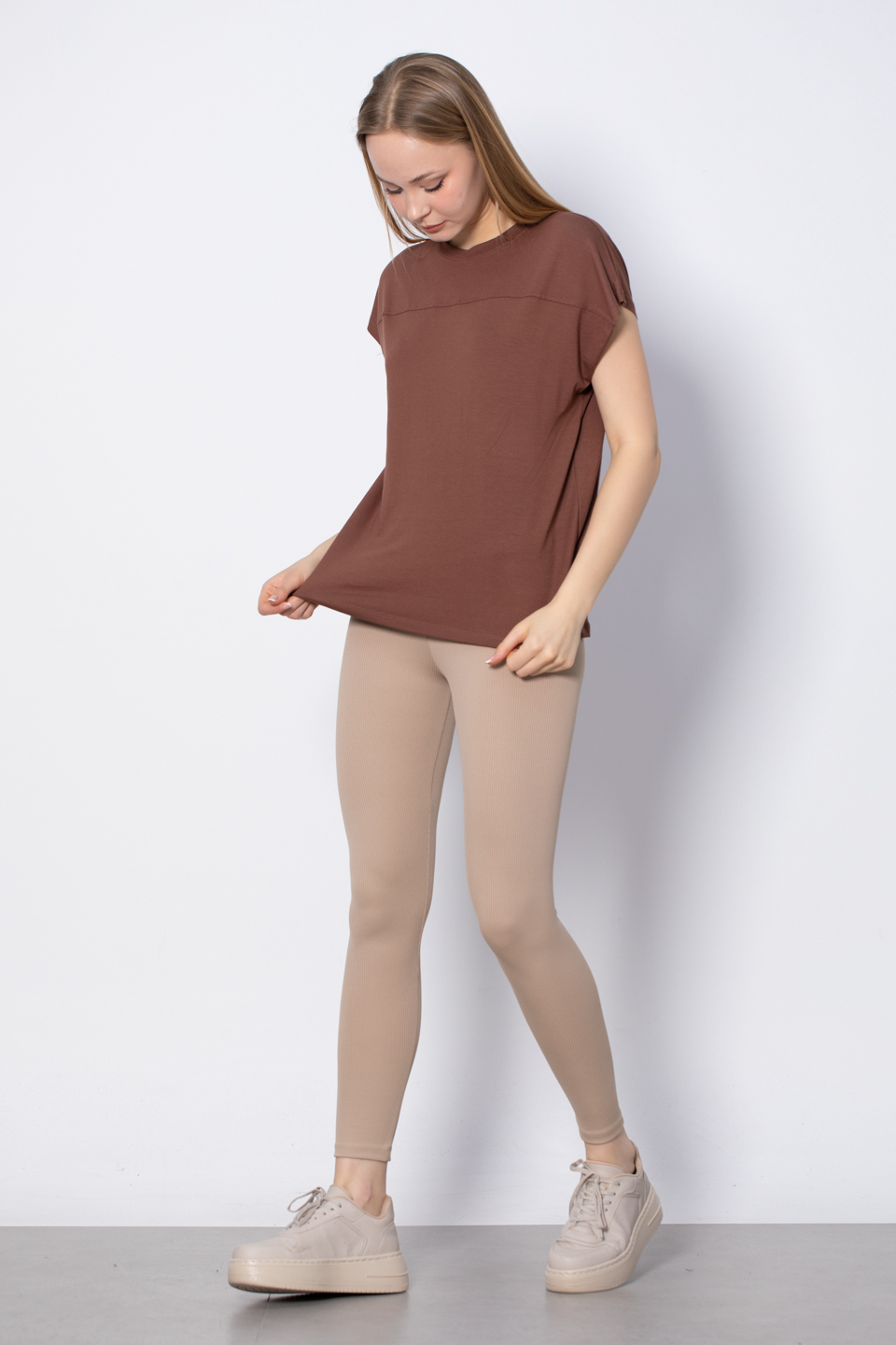 Önü Biye Detaylı T-Shirt - Kahve