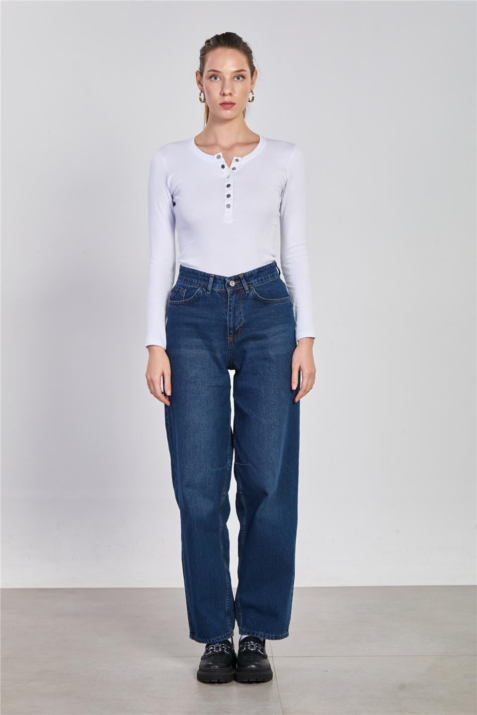 Önü çıtçıtlı uzun kol body-3104 Beyaz