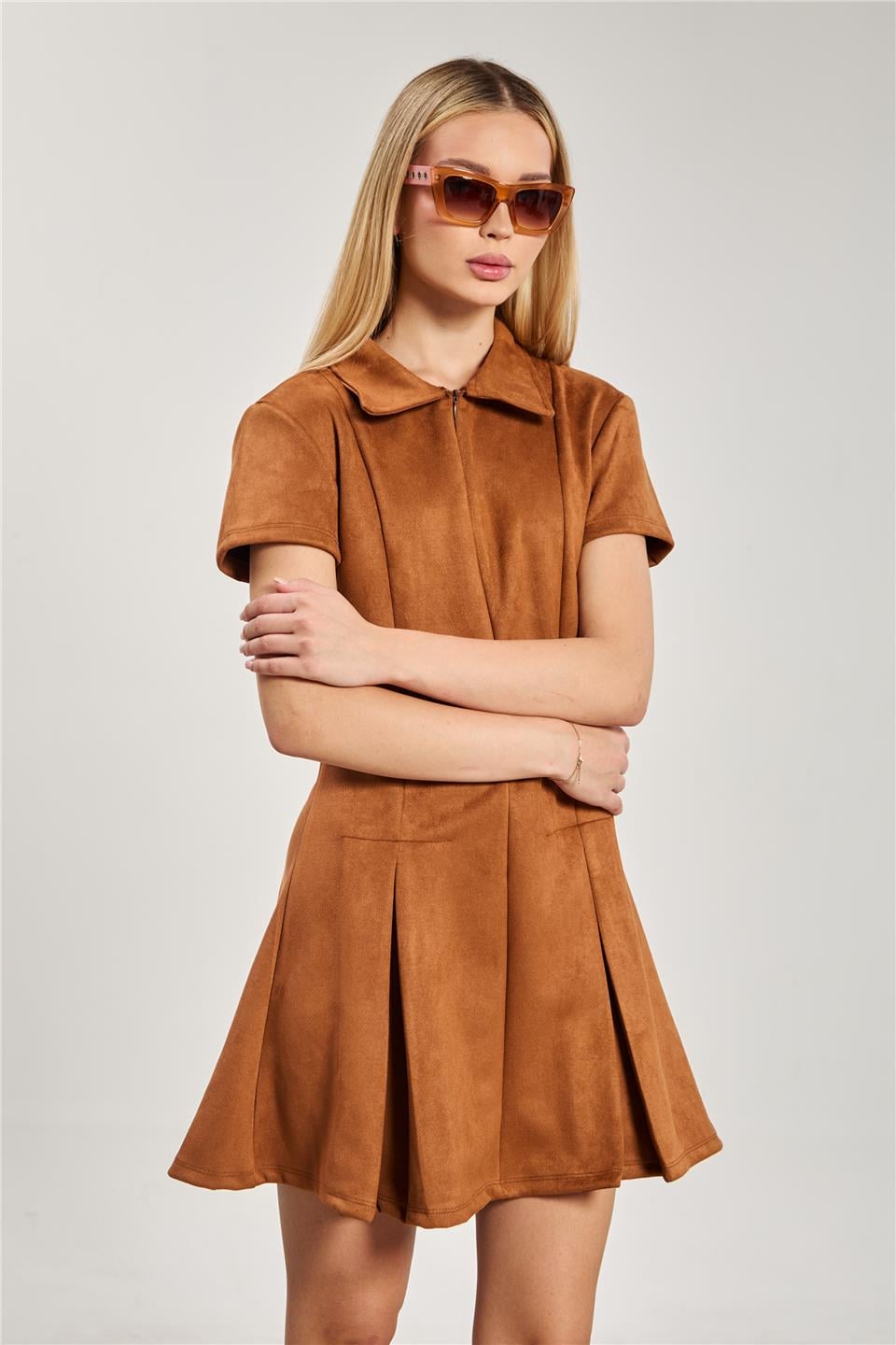 Önü fermuarlı polo yaka süet elbise-6438 Taba