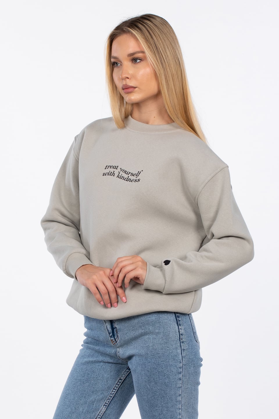 Önü yazılı bileği kalp nakışlı sweatshirt-83-572 B.Gri