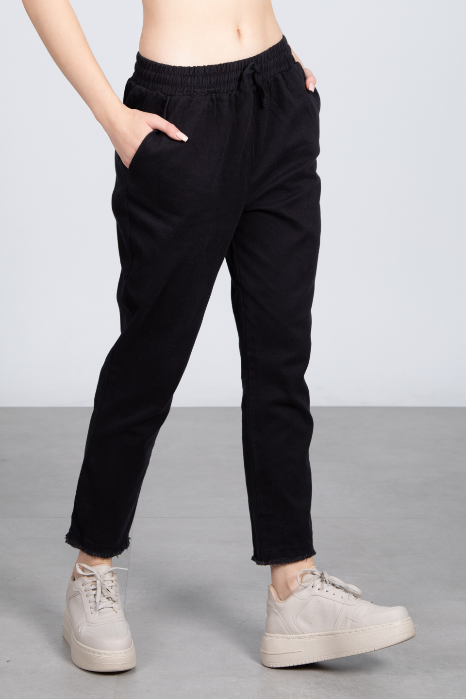 Paça püsküllü gabardin pantolon-001-1 Siyah