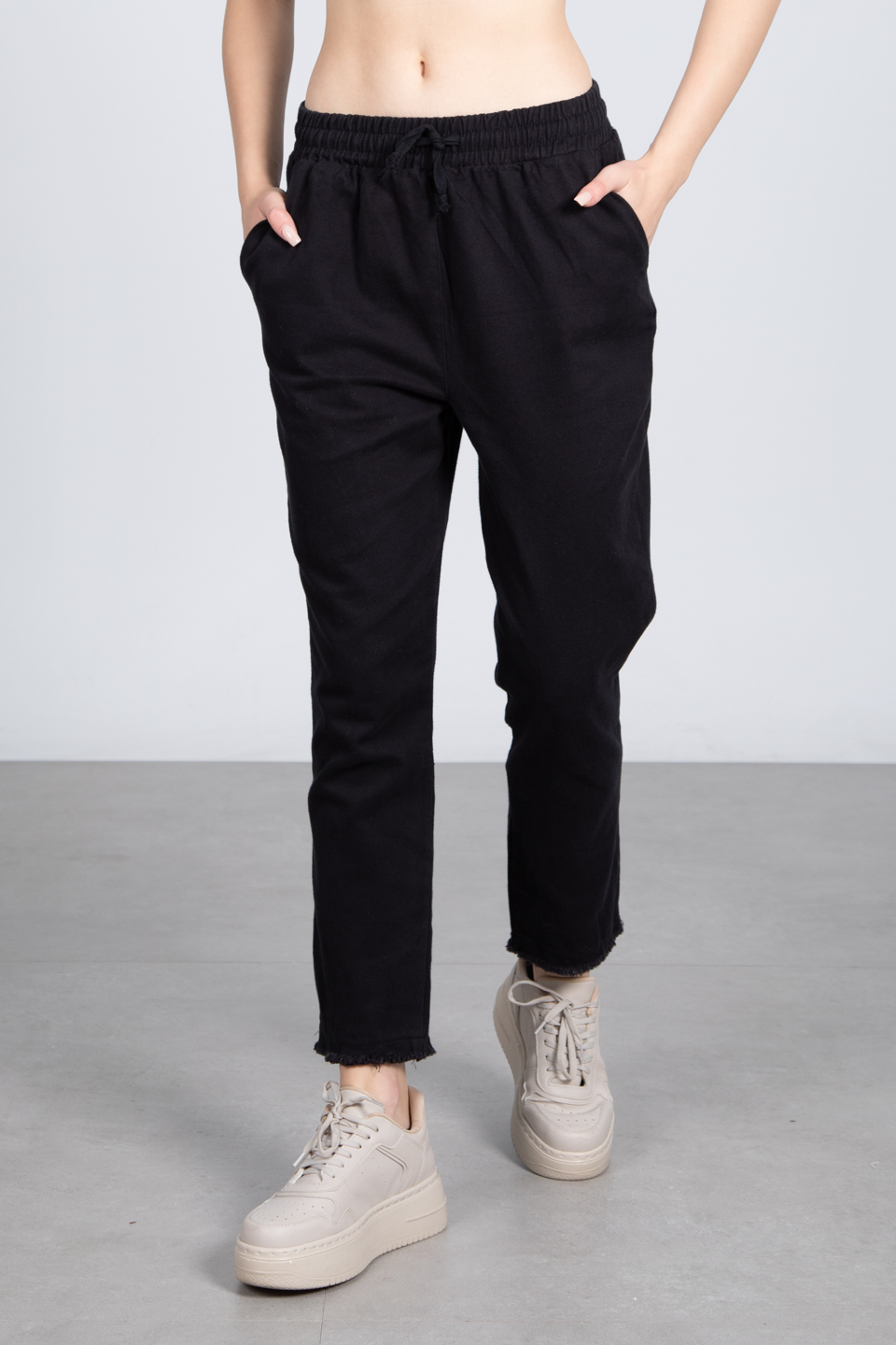 Paça püsküllü gabardin pantolon-001-1 Siyah