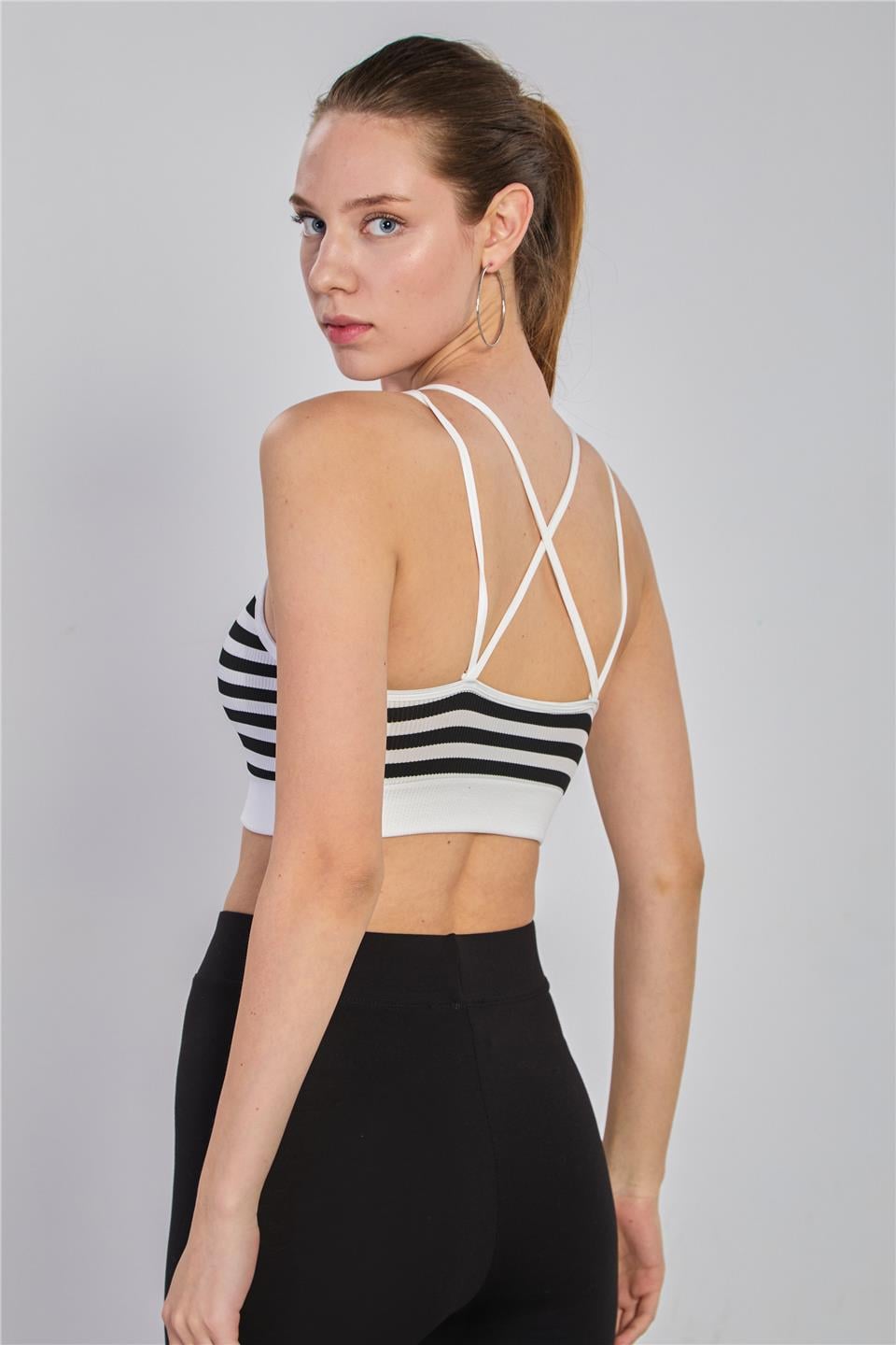 Sırtı çapraz askılı büstiyer-1002 Siyah/Beyaz