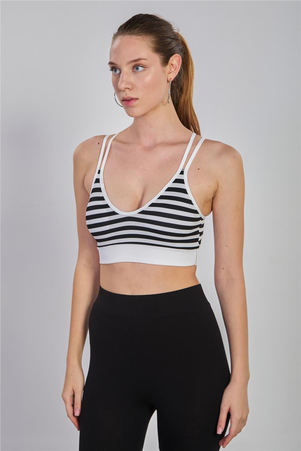 Sırtı çapraz askılı büstiyer-1002 Siyah/Beyaz