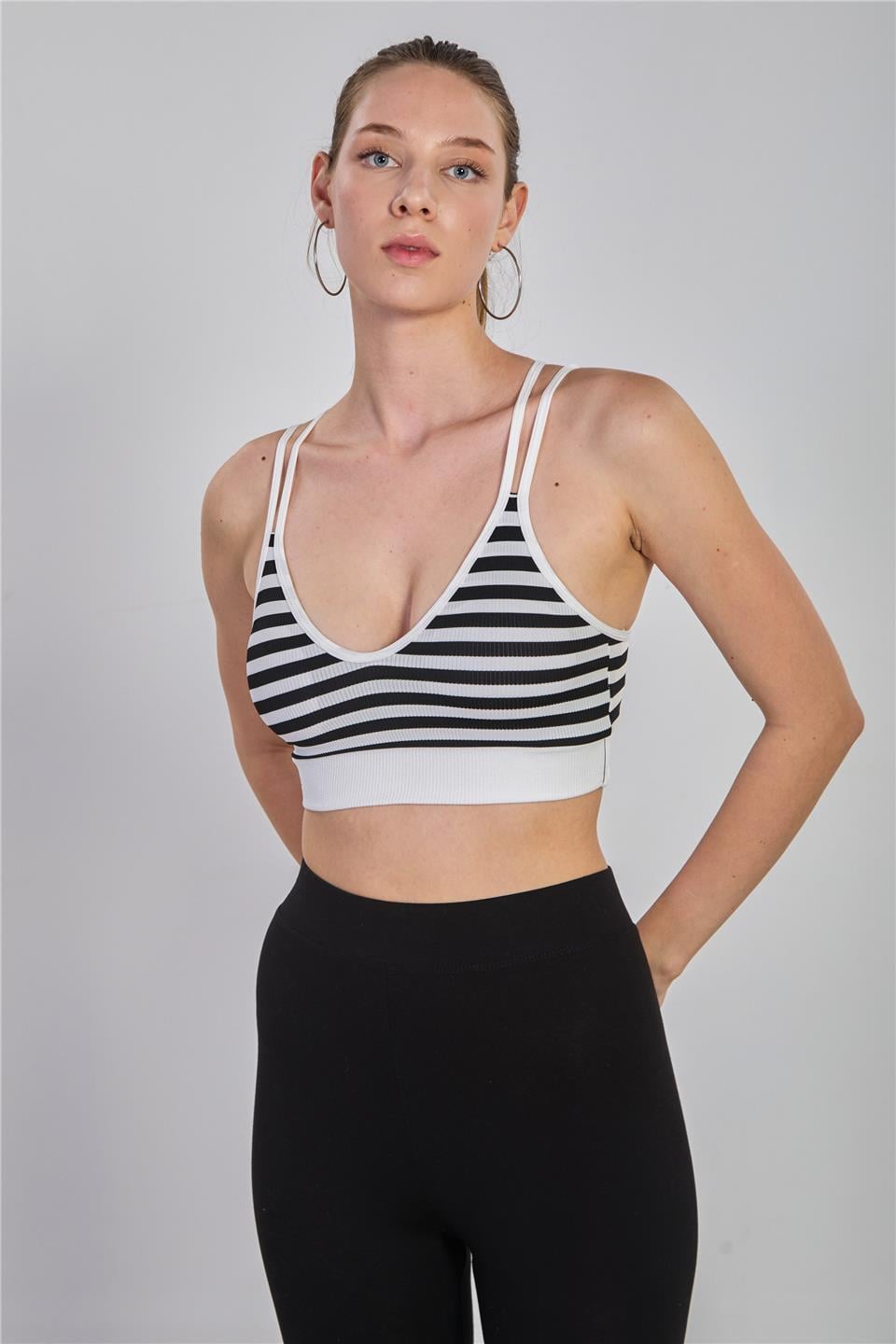 Sırtı çapraz askılı büstiyer-1002 Siyah/Beyaz